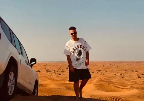 Tudor Ionescu de la Fly Project, peripeții în Dubai: „Începeam să ne simțim rău”. Ce a pățit artistul în deșert