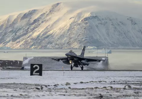 SUA urmează să se instaleze în Groenlanda pe modelul Marii Britanii în Cipru. Detalii din negocieri