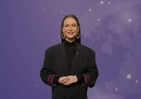 5 știri by Libertatea – Monden: Ce a făcut Teo Trandafir cu banii câștigați la Pro TV | Unde se va filma noul sezon „Asia Express”