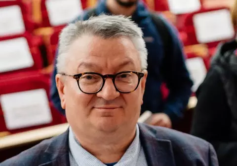 Armand Goșu critică dur clasa politică: România are o problemă de legitimitate în SUA, în ciuda vizitei lui Nicușor Dan. „Băieții cu cașchetă” nu înțeleg trendurile globale