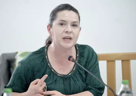 Adriana Săftoiu se plânge că are salariul prea mare la TVR și divulgă „schema” prin care șefii își dublează salariul de 21.000 de lei