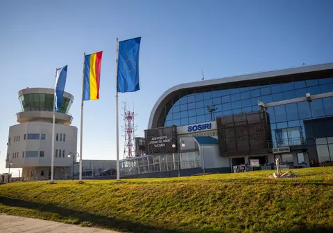 Haos pe Aeroportul Suceava: sute de călători sunt blocați, după ce mai multe zboruri au fost anulate din cauza gheții de pe pista de aterizare