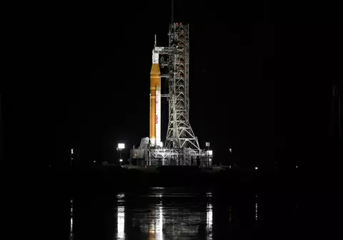 O nouă amânare pentru NASA Artemis 2, din cauza unei scurgeri de heliu: care este noua fereastră de lansare pentru misiunea care va duce din nou oameni spre Lună