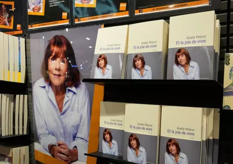 Supraviețuitoarea „monstrului din Avignon” a povestit într-o carte de memorii ororile prin care a trecut. Volumul a ajuns bestseller în mai puțin de o săptămână