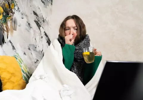 Ceaiuri pe care să le bei când eşti răcit sau gripat