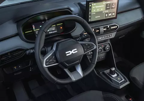 Dezastru la Dacia: vânzările au scăzut cu 16,3% în primul trimestru. Vremea, prețurile și chinezii, principalii adversari ai producătorului auto