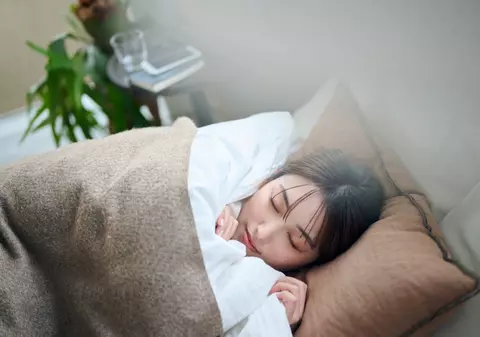 De ce trebuie să dormi mai mult iarna