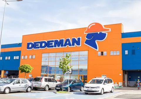 Cum au ales frații Pavăl numele Dedeman, brandul care a ajuns lider pe piață