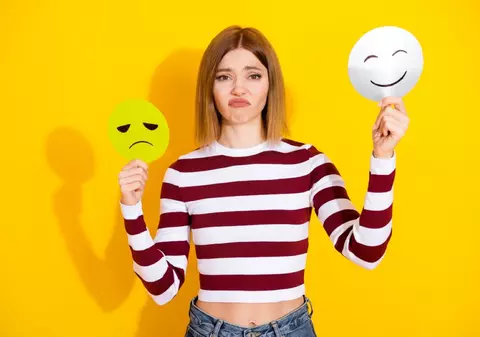 Care este diferenţa dintre emoji şi emoticoane