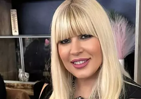 Imaginea cu Elena Udrea care a stârnit mari controverse: „La câți șerpi am ținut la sân”