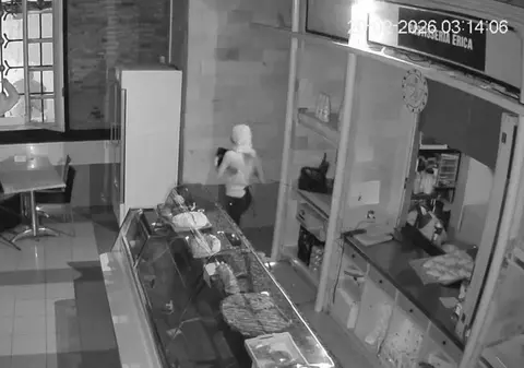 O femeie s-a ascuns de polițiști în congelatorul unei cofetării, la -18 grade Celsius, în Spania