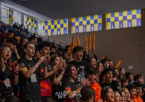 Cea mai mare competiție de robotică are loc la Sala Polivalentă din București, luna viitoare. Echipa „Eastern Foxes” din Ploiești: „Nu este doar despre șuruburi și linii de cod”