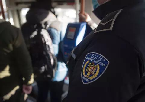 Primăria București face lumină în cazul controlorilor de la STB care nu pot da amenzi românilor cu carte electronică de identitate