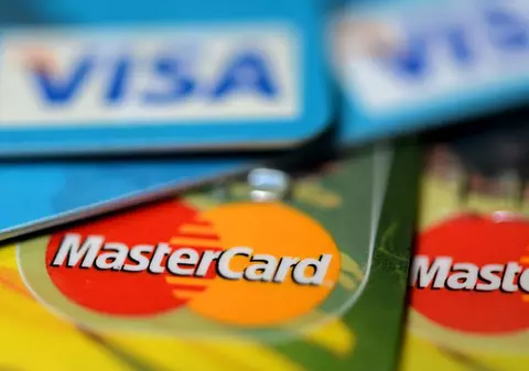 Europa trebuie să înlocuiască Visa și Mastercard urgent, înainte să devină arme, anunță șefa unei alianțe bancare