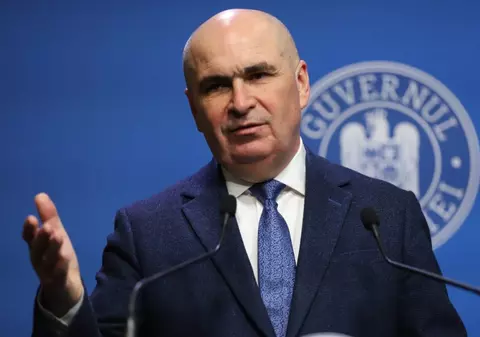 Ilie Bolojan a stabilit ce se întâmplă cu accesul tinerilor sub 16 ani la rețelele sociale