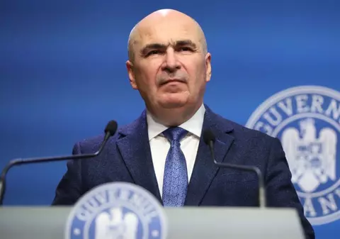 Angajații din peste 1.500 de primării fac grevă de avertisment, iar Bolojan a cerut în premieră reorganizarea administrativ-teritorială, adică o comasare a localităților mici