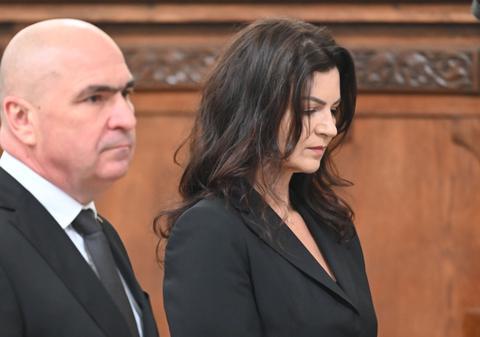 Ce salariu are partenera lui Ilie Bolojan. Ioanei Fâșie i s-au mărit veniturile cu aproape 40%