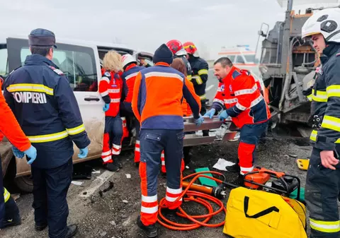 Accident pe DN5, soldat cu opt răniți: descarcerări și transport de urgență cu elicopterul