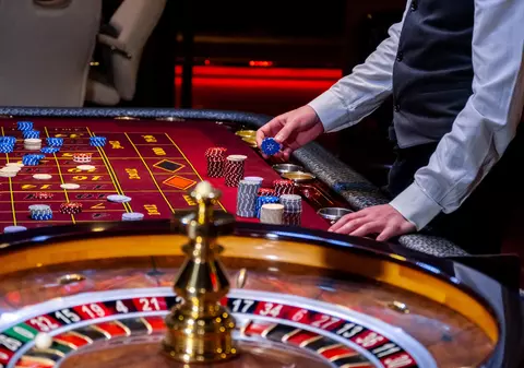 Un oraș din România vrea să elimine păcănelele. Primarul anunță interzicerea tuturor sălilor de jocuri | VIDEO