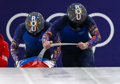 Programul și rezultatele sportivilor români la Jocurile Olimpice de iarnă Milano-Cortina 2026. Azi, boberii Mihai Tentea și George Iordache luptă pentru o medalie. Intră în arenă și patinatoarea Julia Sauter