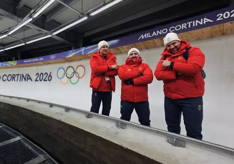 Primele imagini cu sportivii români la Jocurile Olimpice de iarnă 2026: „Viața are un farmec aparte. Se trăiește în rulote”