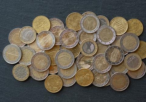 Dacă păstrezi mărunțișul din călătorii, s-ar putea să ai o avere: această monedă valorează peste 1.000.000 de euro | VIDEO