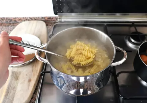 De ce e important să fierbi pastele „al dente”