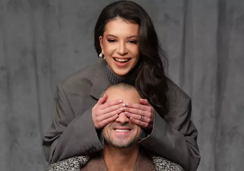 Cum aniversează Cleopatra Stratan 20 de ani de carieră. Imagini inedite cu artista și tatăl ei, Pavel Stratan. „Îi mulțumesc din suflet”