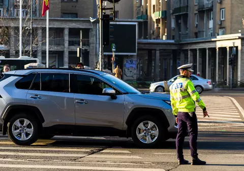 Șoferii români vor avea permisul suspendat pentru neplata amenzilor. Pentru fiecare 50 de lei datorați statului, o zi fără carnet