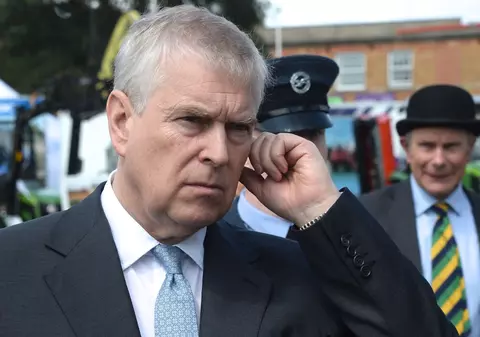 Întâlnire de criză între fiicele prințului Andrew după ce tatăl lor a fost arestat: „Sunt absolut îngrozite”