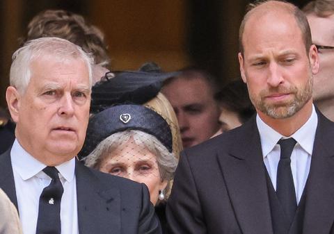 Prințul William a cerut ca Andrew să fie exclus din familia regală „înainte ca putregaiul să se instaleze”, dar Charles „l-a pus la locul lui”