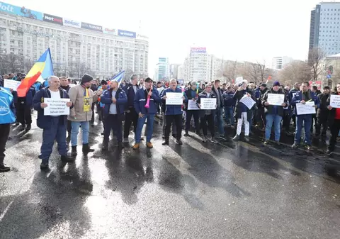 Minerii şi energeticienii protestează în Piaţa Victoriei față de măsurile luate de Guvern. Care sunt nemulțumirile lor