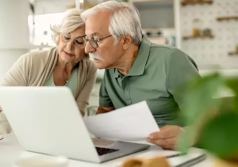 Pensionarii din Germania cer 240 de miliarde de euro de la guvern, printr-o plângere constituțională