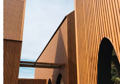 Riflajul WPC pentru exterior, alegerea ideală pentru renovarea oricărui spațiu outdoor