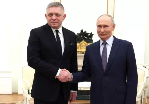 Robert Fico a decis să nu mai furnizeze electricitate Ucrainei, nici măcar pentru stabilizarea rețelei după atacuri rusești