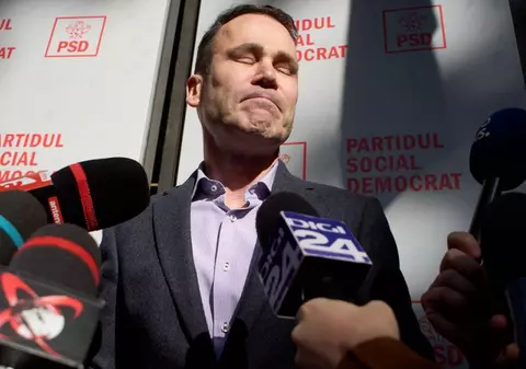 Primarul Sectorului 3, Robert Negoiţă, vizat de percheziţii: DNA a descins în 11 locații. Edilul, cercetat că a construit un drum din bani publici, pentru fratele său