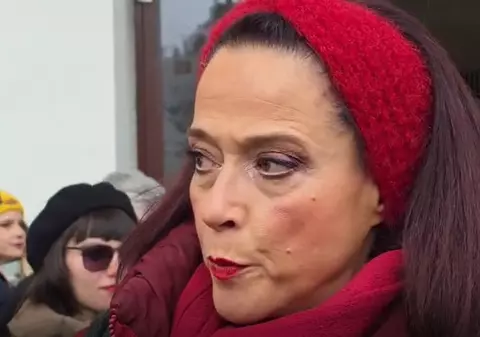 Actrița Ilinca Goia la protest la TNB