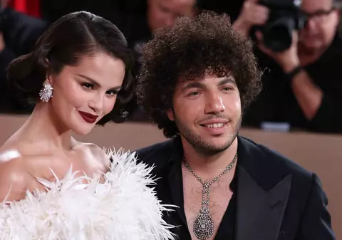 Soțul Selenei Gomez, catalogat drept „dezgustător” și i s-a recomandat să „facă un duș”. Fanii sunt îngroziți de „picioarele lui murdare”