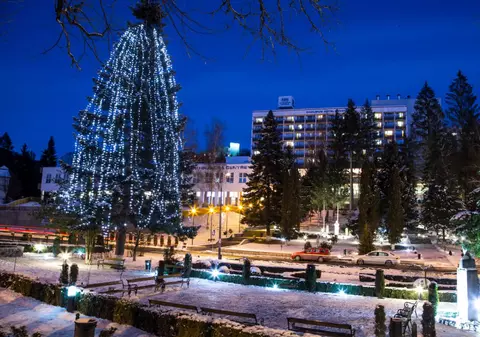 Cât costă o vacanță în Sovata în lunile februarie și martie 2026. Românii combină sporturile de iarnă cu relaxarea la SPA