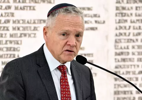 Ce uită ambasadorul Americii în Polonia când amenință voalat cu retragerea trupelor? Avantajele menținerii soldaților americani în străinătate