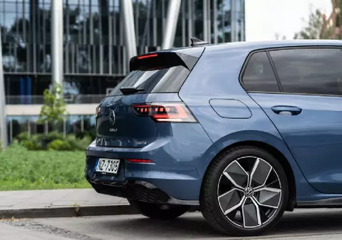 Cât trebuie să muncești în Germania ca să strângi destui bani să-ți cumperi un Volkswagen Golf nou