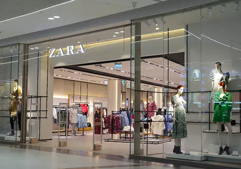 Zara și Stradivarius se închid în Shopping City Mall Timișoara după aproape zece ani