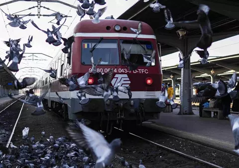 Viteză record de 125 km/h pentru un tren de călători din România, după 12 ani de lucrări de modernizare a căii ferate