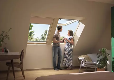 Confort fără efort: fereastra de mansardă electrică,  noul standard al locuințelor moderne