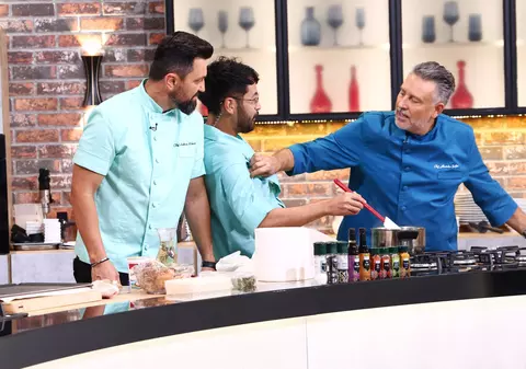 „Chefi la cuțite”, 16 martie 2026. Chef Alexandru Sautner oferă cuțitul de aur