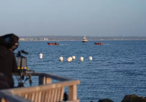 O balenă cu cocoașă eșuată în Germania a reușit să se salveze singură, după 5 zile de agonie pe un banc de nisip