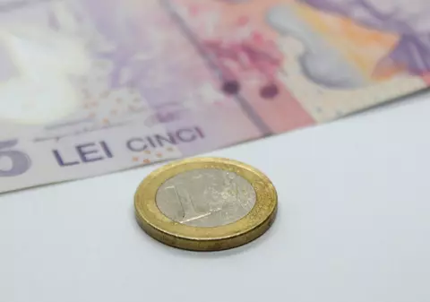 Leul crește în raport cu euro, dolarul american și lira sterlină. Cursul BNR, marți, 16 iunie 2026