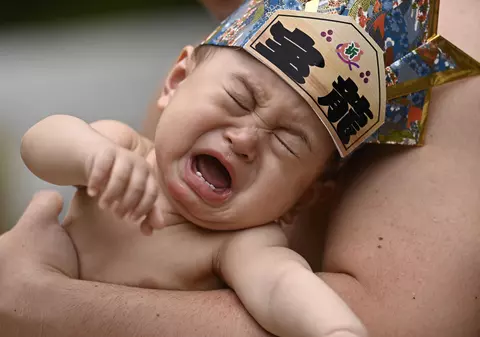 Cum funcționează aplicația care înțelege plânsul bebelușilor. Părinții află ce își dorește cel mic