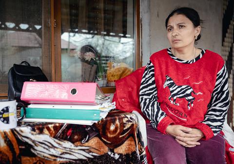 O mamă din Dobrun, Olt, mută munții: bărbatul care i-a agresat sexual copilul a fost condamnat la închisoare cu executare după șapte ani de judecată