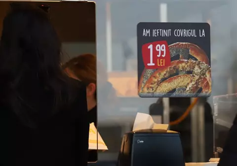 Covrigi mai ieftini la Luca, începând cu 24 martie, indiferent dacă sunt cu mac, cu susan sau cu semințe